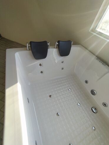 Cakuzi vannalar: Yeni Cakuzi vanna Motorlu, Pulsuz çatdırılma — 18