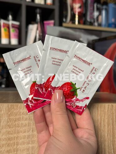 Товары для взрослых: Интимный лубрикант TONOHIME с клубничным вкусом — увлажняющий и