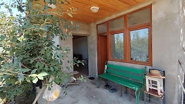 yevlaxda satilan evler: Bağ evi satılır, Məhəmmədidə yerəşir,1 otaq, 1 Mətbəx, sanitar qovşağı — 3