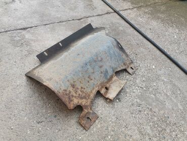 Auto delovi: Zastitni lim motora i mosta Lada 21214i Niva. Polovno, ocuvano — 5