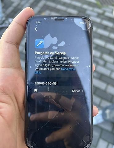 Apple iPhone: IPhone 11, Qara, Qırıq — 6