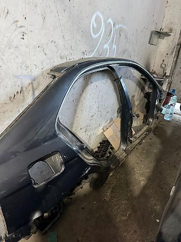 mercedes oluxanası: W204 sağ sol bez kaaska cutu 900 azn — 2