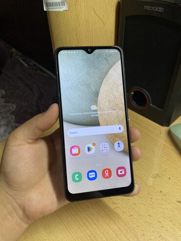 телефон в рассрочку без процентов: Samsung Galaxy A12, Б/у, 32 ГБ, цвет - Черный, 2 SIM, 1 SIM