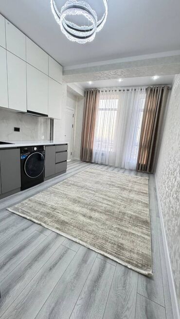 срочно продаётся 1 комнатная квартира в районе парк фучика: 1 бөлмө, 45 кв. м, Элитка, 14 кабат, Евроремонт