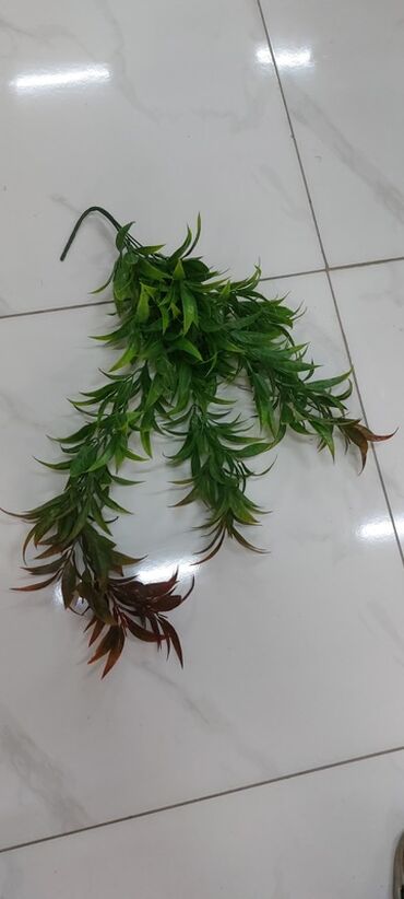 Süni güllər: Süni asma yaşıl bitki bəzəyi - Material: yüksək keyfiyyətli plastik — 34