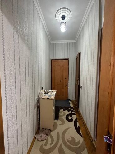 Uzunmüddətli kirayə mənzillər: 4-mikrorayonda Qızıltac Şadlıq sarayının yanında 5 mərtəbəli binanın -da lalafo.az — 10 Uzunmüddətli kirayə mənzillər: 4-mikrorayonda Qızıltac Şadlıq sarayının yanında 5 mərtəbəli binanın — 10