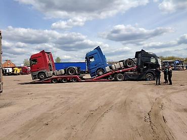 Прицепы и полуприцепы: Автовоз-полуприцеп для перевозки колесной техники специализированный — 13