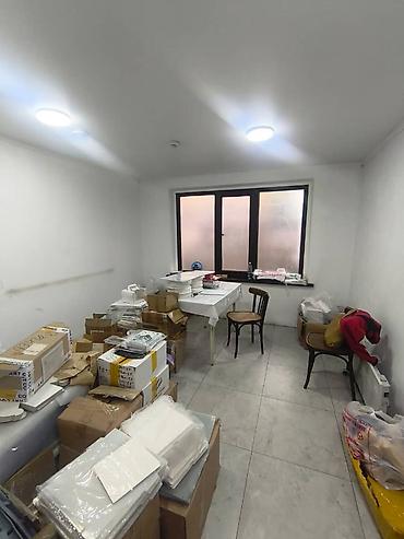 инвестировать: Продажа магазинов В жилом доме, 36 м², Косметический ремонт, Отдельный вход, 1 этаж — 2