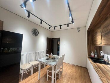 продаю квартиру улан: 3 комнаты, 103 м², 106 серия улучшенная, 3 этаж, Дизайнерский ремонт