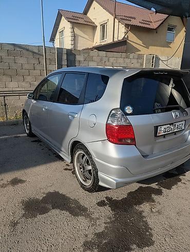 fit 2017: Honda Fit: 2002 г., 1.3 л, Вариатор, Бензин, Хэтчбэк — 2
