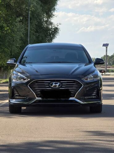 санта 2017: Hyundai Sonata: 2017 г., 2 л, Автомат, Газ, Седан