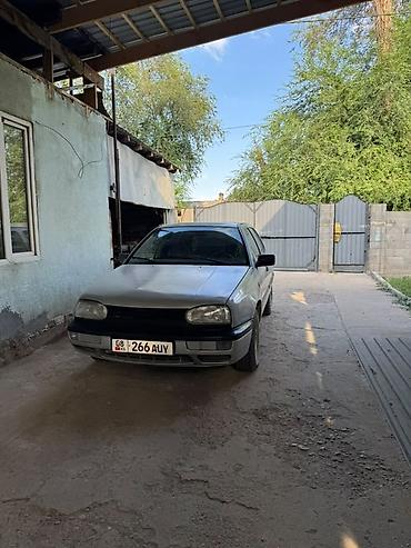 машина кытай: Volkswagen Golf: 1992 г., 1.6 л, Механика, Бензин, Хэтчбэк — 1