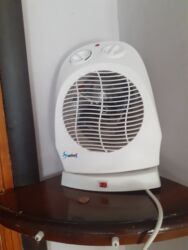 i̇stilik: Sanford stolüstü elektrikli fan-istilik cihazı - Kompakt, yüngül və