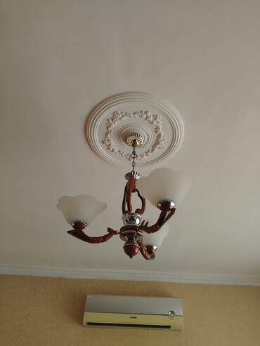işlenmiş qapilar: Çılçıraq, 3 lampa