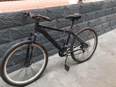 велосипед спартивный: Срочно продам велосипед размер Колёс 26