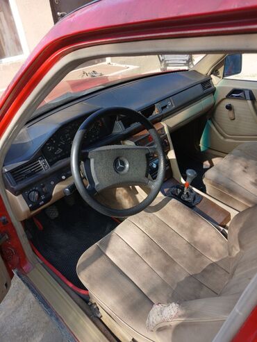 Mercedes-Benz: Mercedes-Benz E-Class: 1988 г., 2.3 л, Механика, Бензин, Седан — 12