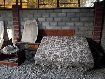 новый шкаф: Диван кресло кровать тумбочка