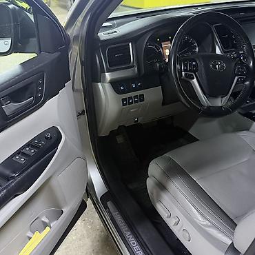 es 300h 2017: Toyota Highlander: 2017 г., 3.5 л, Автомат, Гибрид, Кроссовер — 9