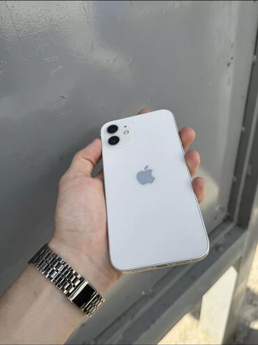 Apple iPhone: IPhone 12, Б/у, 128 ГБ, Белый, 86 %
