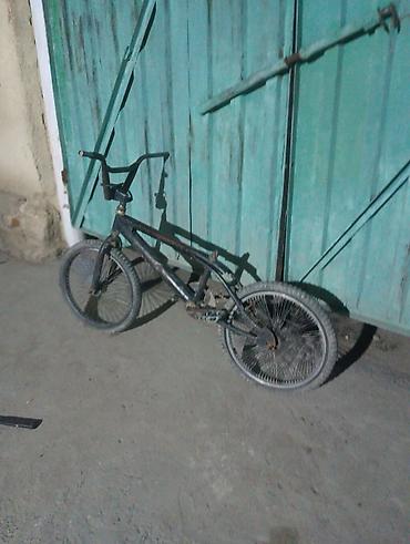 BMX-велосипед для трюков и катания по городу. Особенности: -