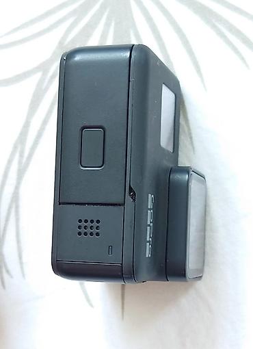 Видеокамеры: Экшн‑камера GoPro HERO7 Black 90% ОТЛИЧНОЕ Ключевые особенности: - — 6