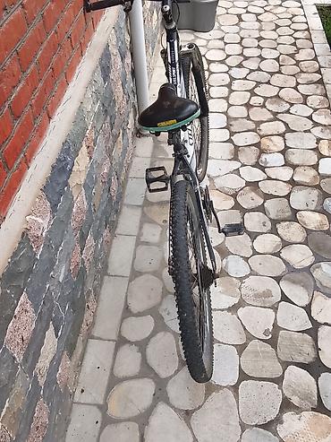 velosiped islenmis: Işlək vəziyyətdə deyil 
2 çi əldi
seli və topu yoxdur — 3
