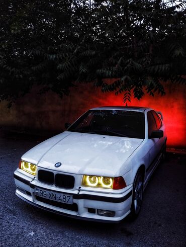 BMW: BMW 3 series: 1.8 l | 1998 il Sedan