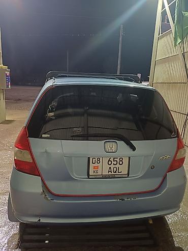 Honda: Honda Fit: 2003 г., 1.3 л, Автомат, Бензин, Хэтчбэк at lalafo.kg — 2 Honda: Honda Fit: 2003 г., 1.3 л, Автомат, Бензин, Хэтчбэк — 2