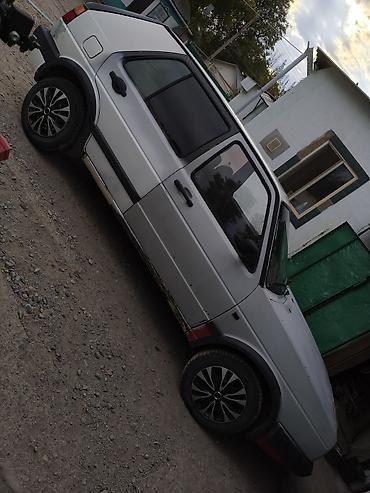 Volkswagen: Volkswagen Golf: 1989 г., 1.8 л, Механика, Бензин, Хэтчбэк — 2