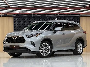 maybach 222: Toyota Highlander: 2023 г., 2.4 л, Автомат, Бензин, Кроссовер — 1