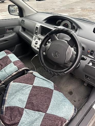Toyota: Toyota Raum: 2003 г., 1.5 л, Автомат, Бензин, Минивэн — 8