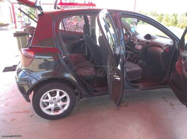 Toyota: Toyota Yaris: 1.4 l. | 2005 έ. Χάτσμπακ — 6