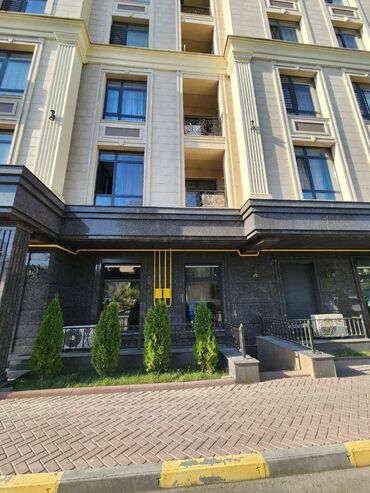 гостиница бишкек политех: Продаю Офис 22 м², С ремонтом, Без мебели, Многоэтажное здание, Цокольный этаж