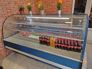 Soyuducu avadanlığı: Soyuducu vitrin 460 Azn satılır.İşlək vəziyyətdədir.2 metr eni, 1.2 — 1
