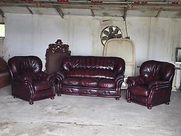 Stilske garniture: Kožni garnitura – bordo - Sastav: trosed sa tri jastuka za sedenje + — 3