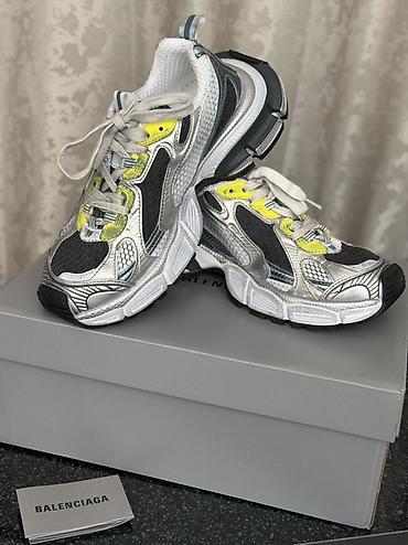 траки баленсиага: Кроссовки Balenciaga Runner Размер 39, но лучше на 40, новые не — 2