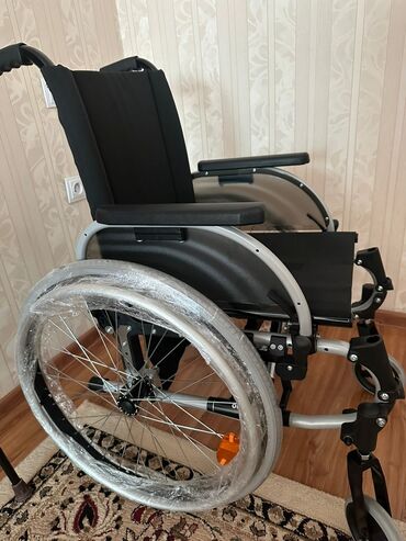 Инвалидные коляски: Состояние новое прошу 16000сом