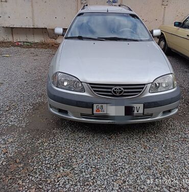 Toyota: Toyota Avensis: 2001 г., 1.8 л, Механика, Бензин, Универсал