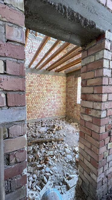 Продажа домов: Дом, 214 м², 7 комнат, Собственник — 5