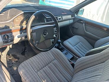морда 210: Mercedes-Benz W124: 1991 г., 2.3 л, Механика, Бензин, Седан — 6