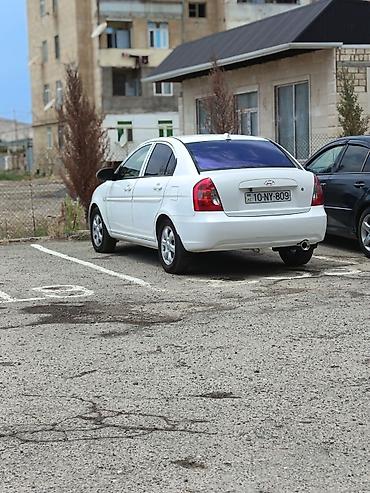 islenmis hyundai avtomobilleri satisi: Hyundai Accent: 1.6 l | 2009 il Sedan — 5