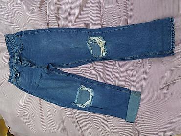 - Məhsul: Cins şalvar - Rəng: Klasik tünd-mavi denim - Kəsim