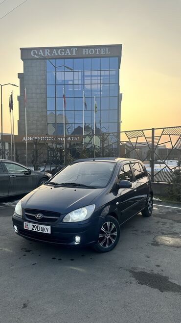 Hyundai: Hyundai Getz: 2007 г., 1.4 л, Механика, Бензин, Седан