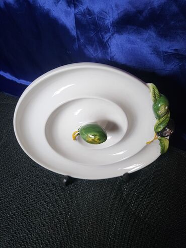 Ostalo posuđe: Tanjir nov za maline Italija 70te. Tanjir za masline sa delom za na lalafo.rs — 11 Ostalo posuđe: Tanjir nov za maline Italija 70te. Tanjir za masline sa delom za — 11