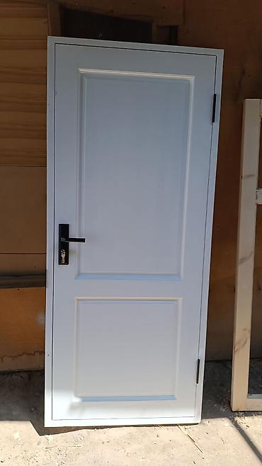 Двери для подъездов: Деревянные межкомнатные/входные двери с верхним световым фрамугом — 5