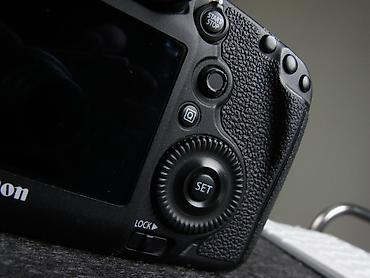 скоро: Canon EOS 5D III   Cостояние очень хорошее. Потёртости есть, но не — 7