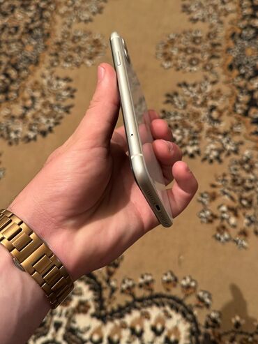 iphone 11 pri: IPhone 11, 64 GB, Ağ, Barmaq izi, Face ID