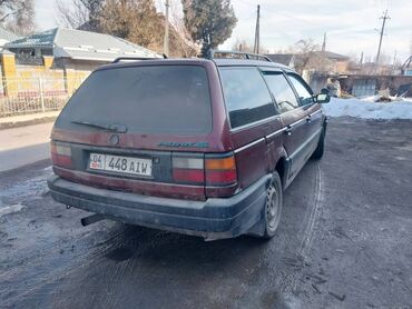 кулиса спейс стар: Volkswagen Passat: 1991 г., 1.6 л, Механика, Бензин, Универсал