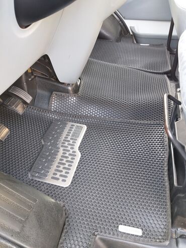 Ford: Ford Transit: 2.4 l | 2007 il 173000 km Van/Minivan — 23