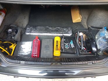 BMW: BMW 3 series: 1.9 l | 2002 il Sedan — 6